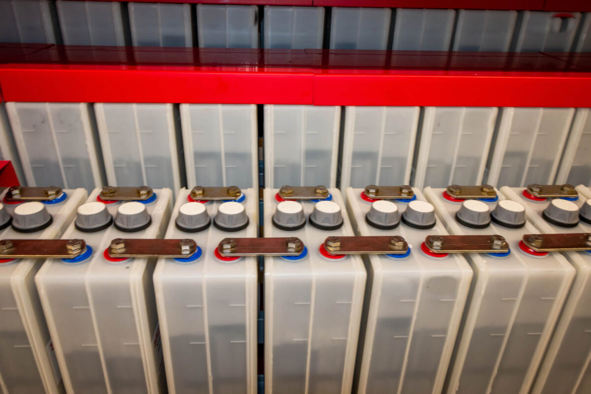 How to Transport Lithium Batteries Legally